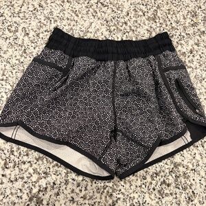Lululemon Tracker Shorts Size 6